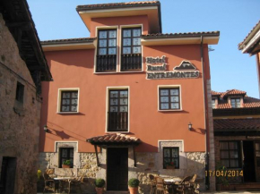 Отель Hotel Rural Entremontes  Корао
